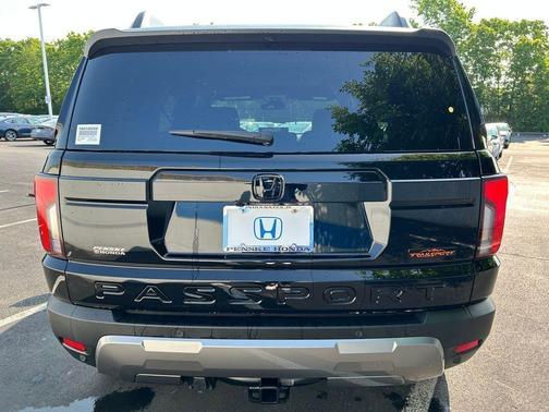 Crystal Black Pearl 2026 Honda Passport TrailSport