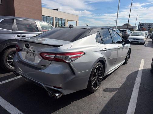 Midnight Black Metallic 2020 Toyota Camry XSE V6