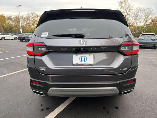 2023 Honda Pilot Elite