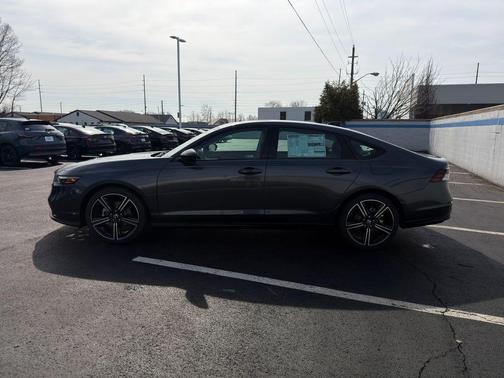 Meteorite Gray Metallic 2026 Honda Accord SE