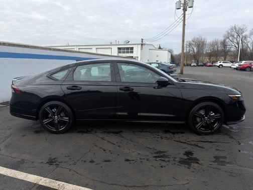 Crystal Black Pearl 2026 Honda Accord Hybrid Sport-L