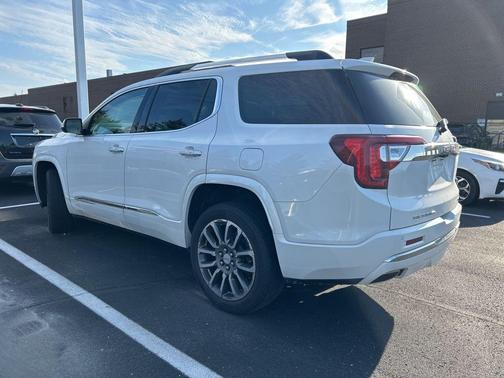 2021 GMC Acadia Denali