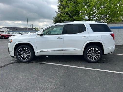 2021 GMC Acadia Denali