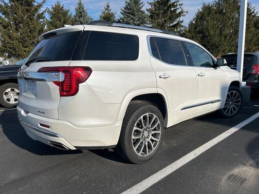 2021 GMC Acadia Denali