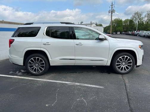 2021 GMC Acadia Denali