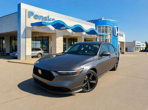 Meteorite Gray Metallic 2026 Honda Accord SE