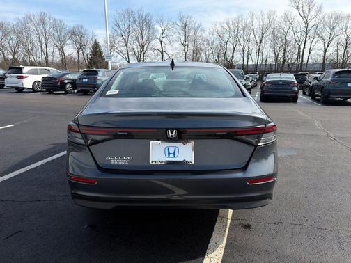 Meteorite Gray Metallic 2026 Honda Accord SE