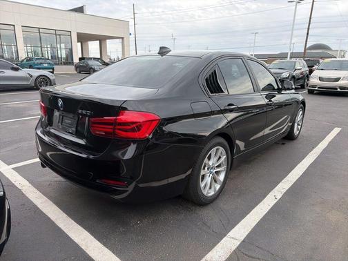 Jet Black 2017 BMW 320 i