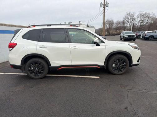 2024 Subaru Forester Sport