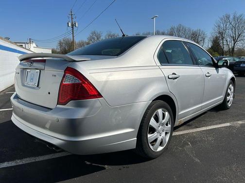 2011 Ford Fusion SE