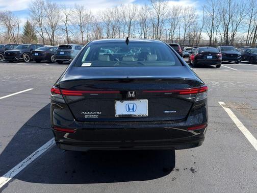Crystal Black Pearl 2026 Honda Accord Hybrid EX-L
