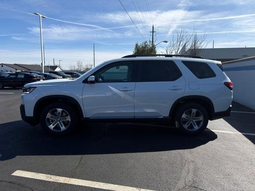 Platinum White Pearl 2026 Honda Pilot EX-L