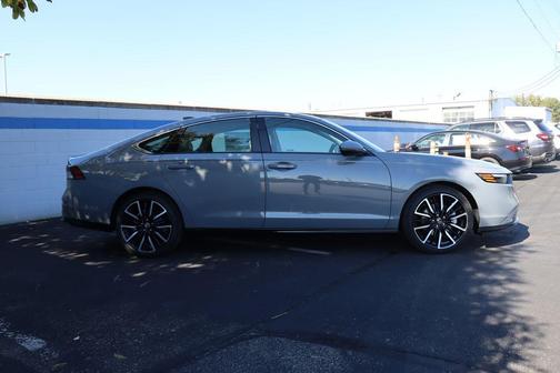 2025 Honda Accord Hybrid Touring