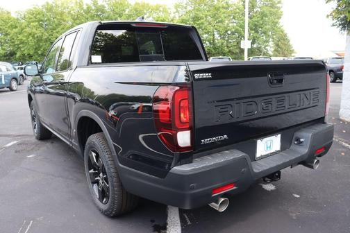 2025 Honda Ridgeline Black Edition