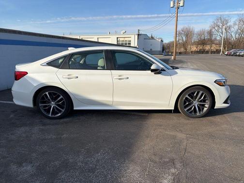 2022 Honda Civic Touring