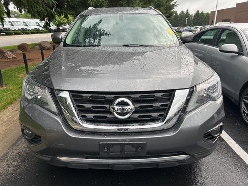 2018 Nissan Pathfinder SV