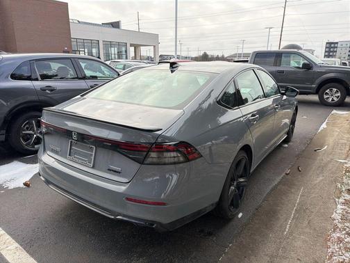 2025 Honda Accord Hybrid Sport-L