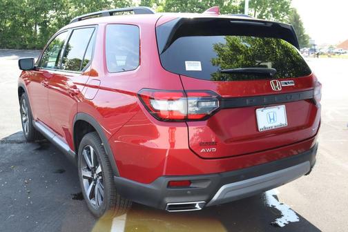 2025 Honda Pilot Touring