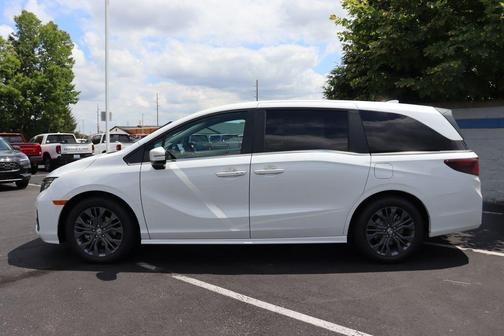 Platinum White Pearl 2026 Honda Odyssey Touring