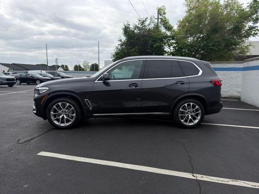 Dark Graphite 2023 BMW X5 xDrive40i