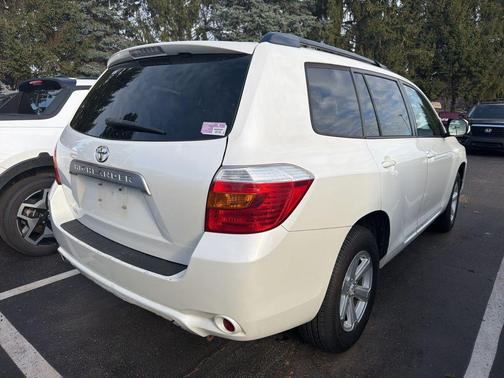 2010 Toyota Highlander Base