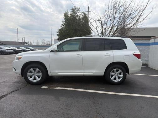 2010 Toyota Highlander Base