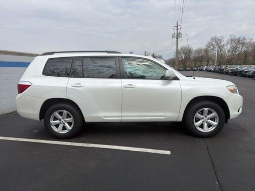 2010 Toyota Highlander Base