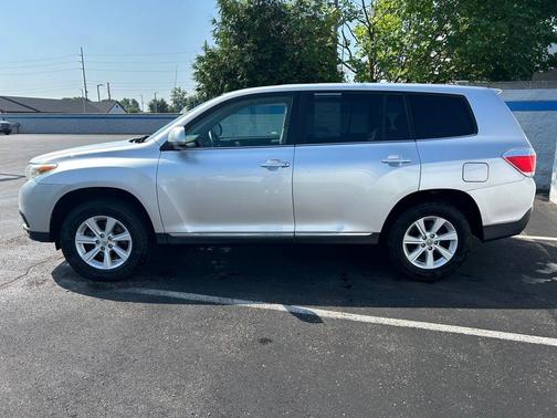 2012 Toyota Highlander Base