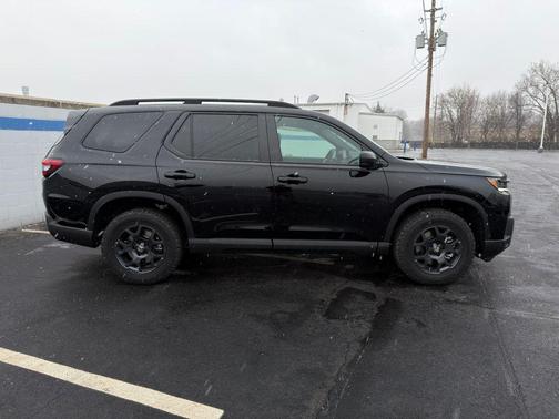 2026 Honda Pilot TrailSport