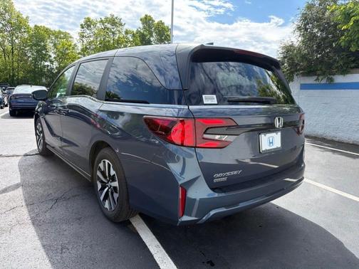 Pearl 2026 Honda Odyssey EX-L