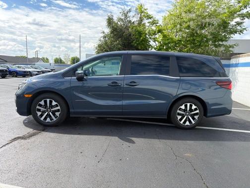 Pearl 2026 Honda Odyssey EX-L