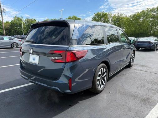 Pearl 2026 Honda Odyssey EX-L