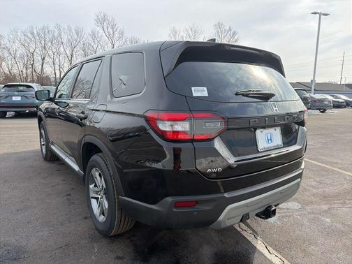 2023 Honda Pilot EX-L 7-Passenger