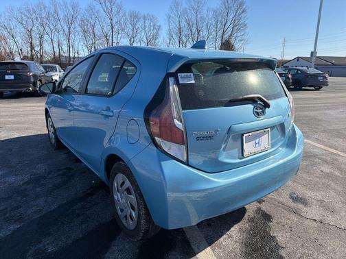 2016 Toyota Prius c Two