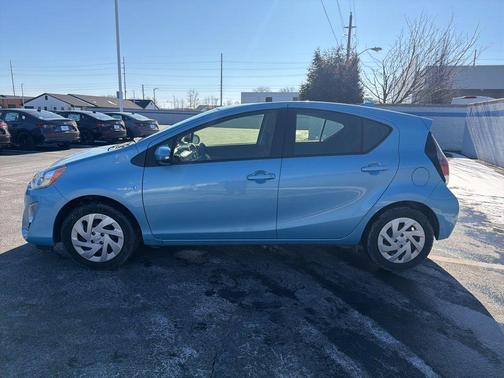 2016 Toyota Prius c Two