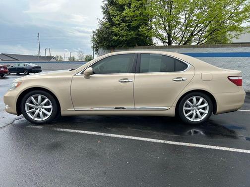 2007 Lexus LS 460 Base