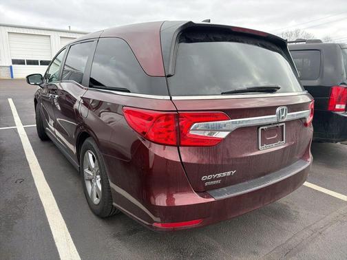 Deep Scarlet Pearl 2018 Honda Odyssey EX-L