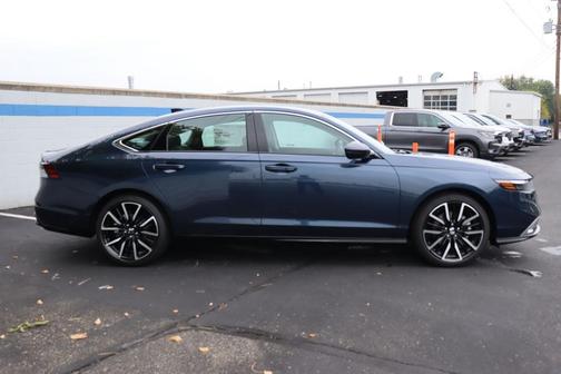 2025 Honda Accord Hybrid Touring