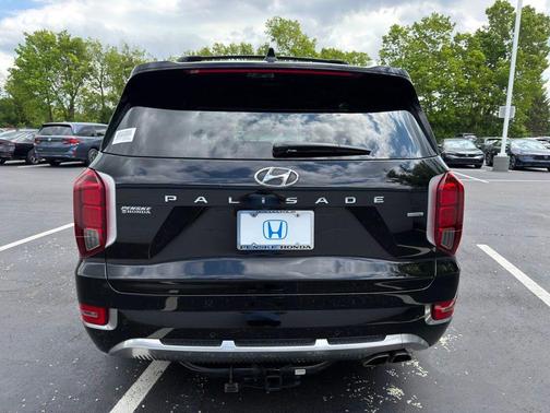Black 2022 Hyundai PALISADE Calligraphy