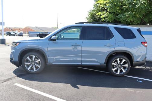 2025 Honda Pilot Touring