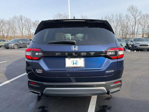 2025 Honda Pilot Touring