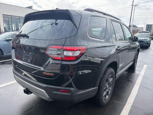 2023 Honda Pilot TrailSport