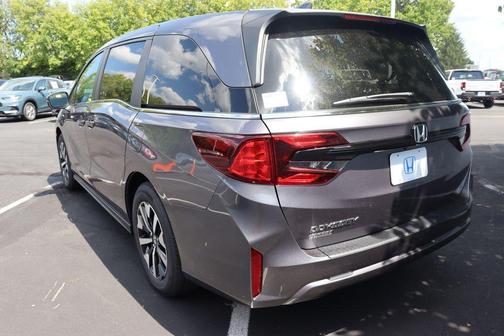 Modern Steel Metallic 2026 Honda Odyssey EX-L