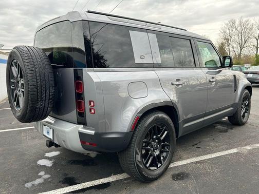 2024 Land Rover Defender P300