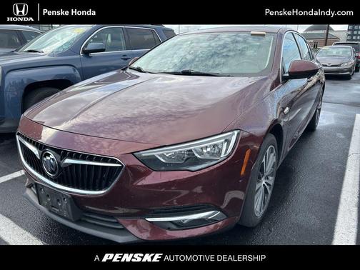 2018 Buick Regal Sportback Essence