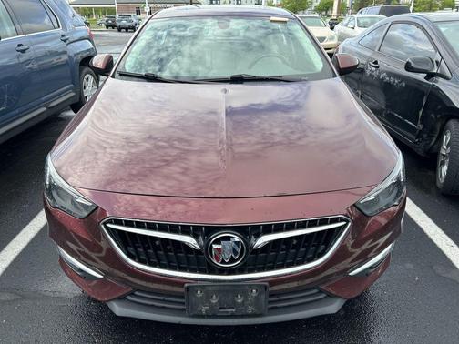 2018 Buick Regal Sportback Essence