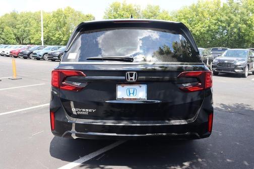 Crystal Black Pearl 2026 Honda Odyssey EX-L