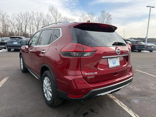 2020 Nissan Rogue SV