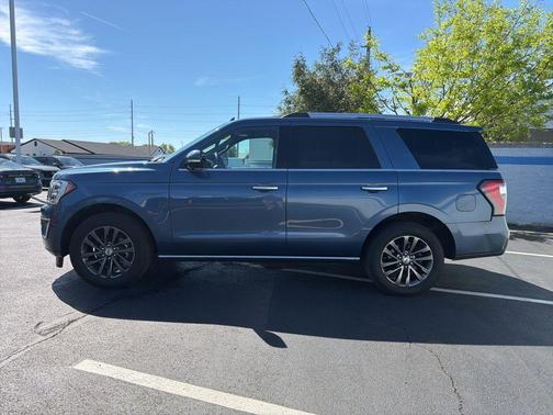 Blue Metallic 2020 Ford Expedition Limited