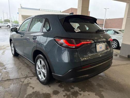 Pearl 2024 Honda HR-V LX
